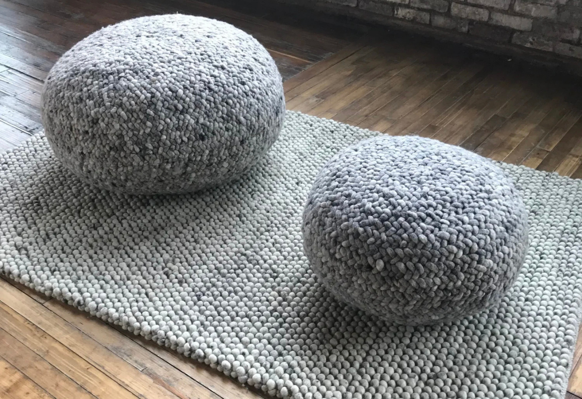 POUFS