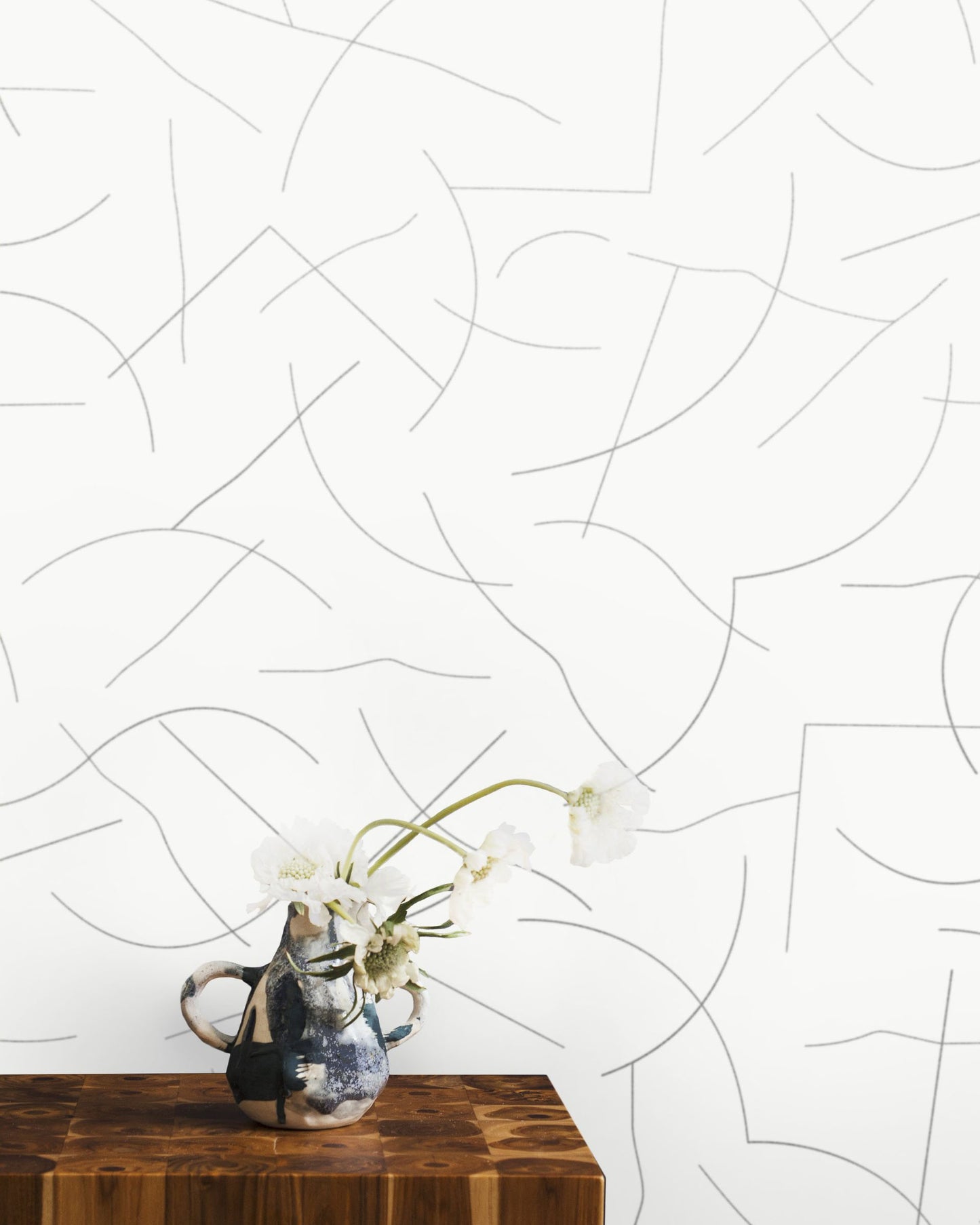 Pavlova - Gunmetal on Cream